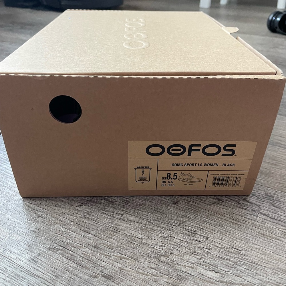 OOFOS OOMG Sport LS Women's Shoes - Classic Black